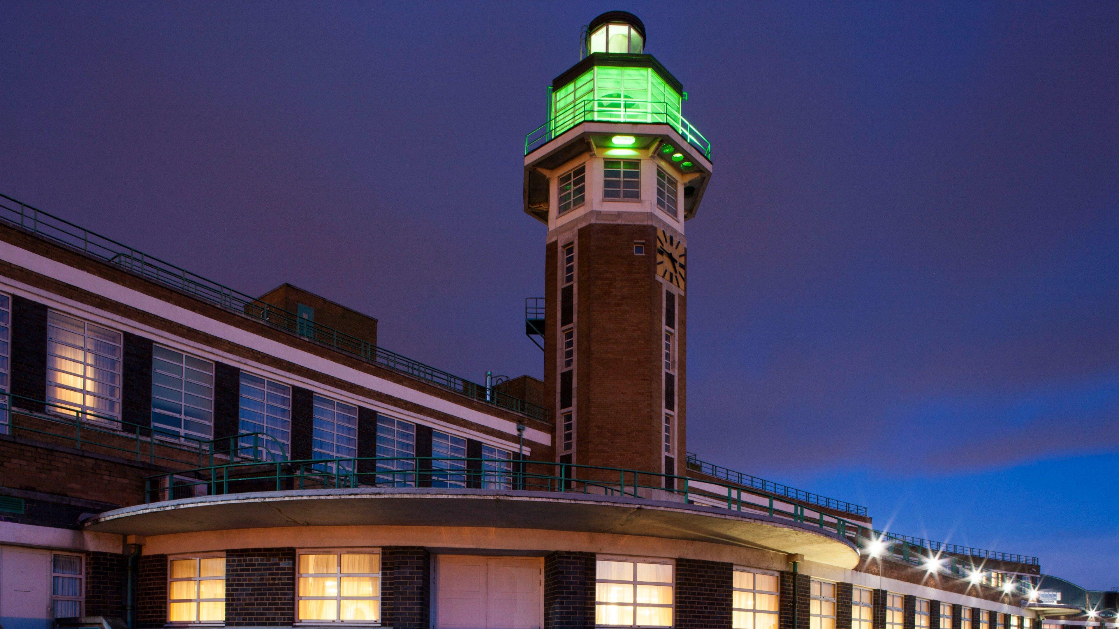 Crowne Plaza Liverpool - John Lennon Airport By Ihg Buitenkant foto