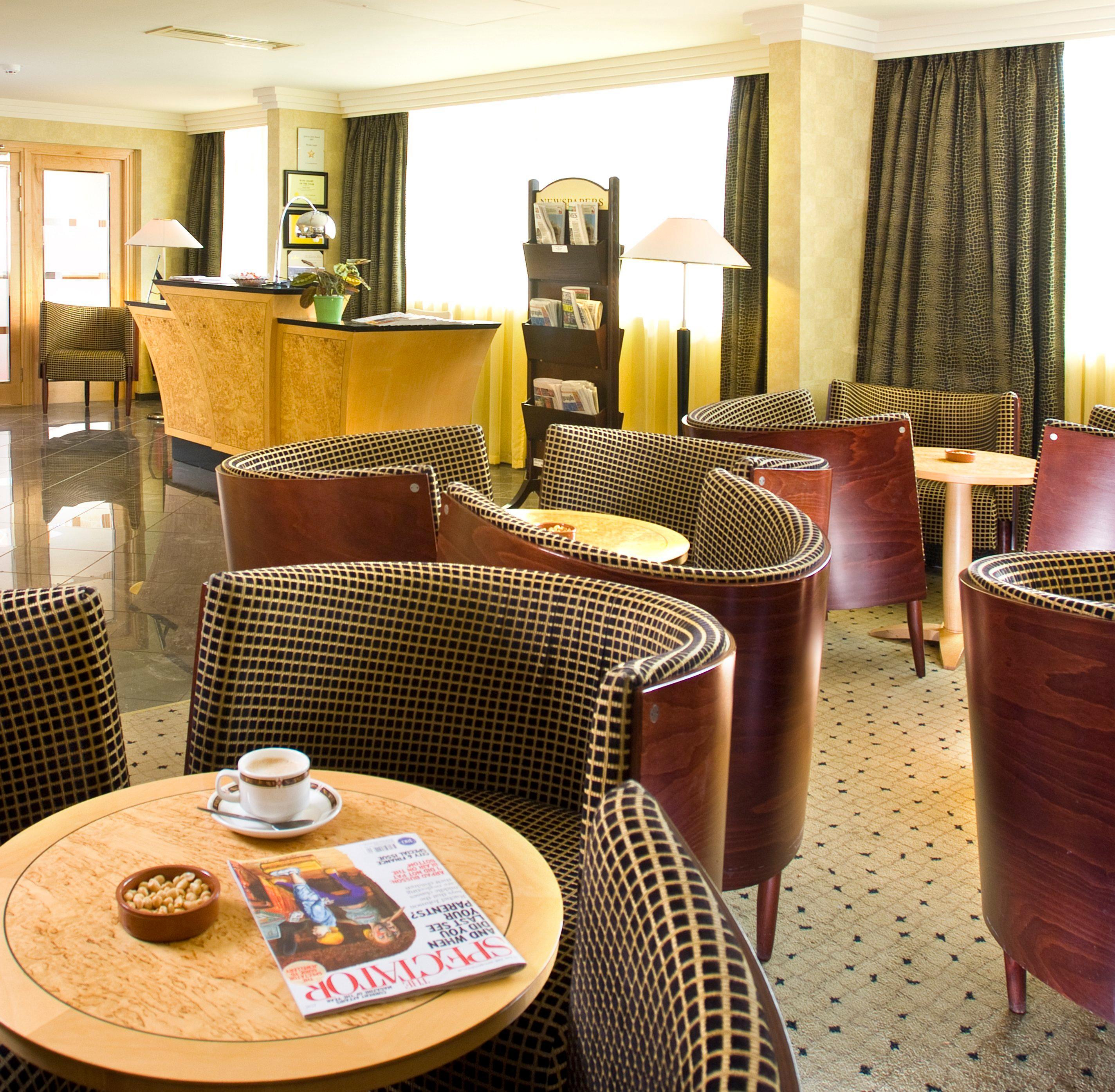 Crowne Plaza Liverpool - John Lennon Airport By Ihg Buitenkant foto