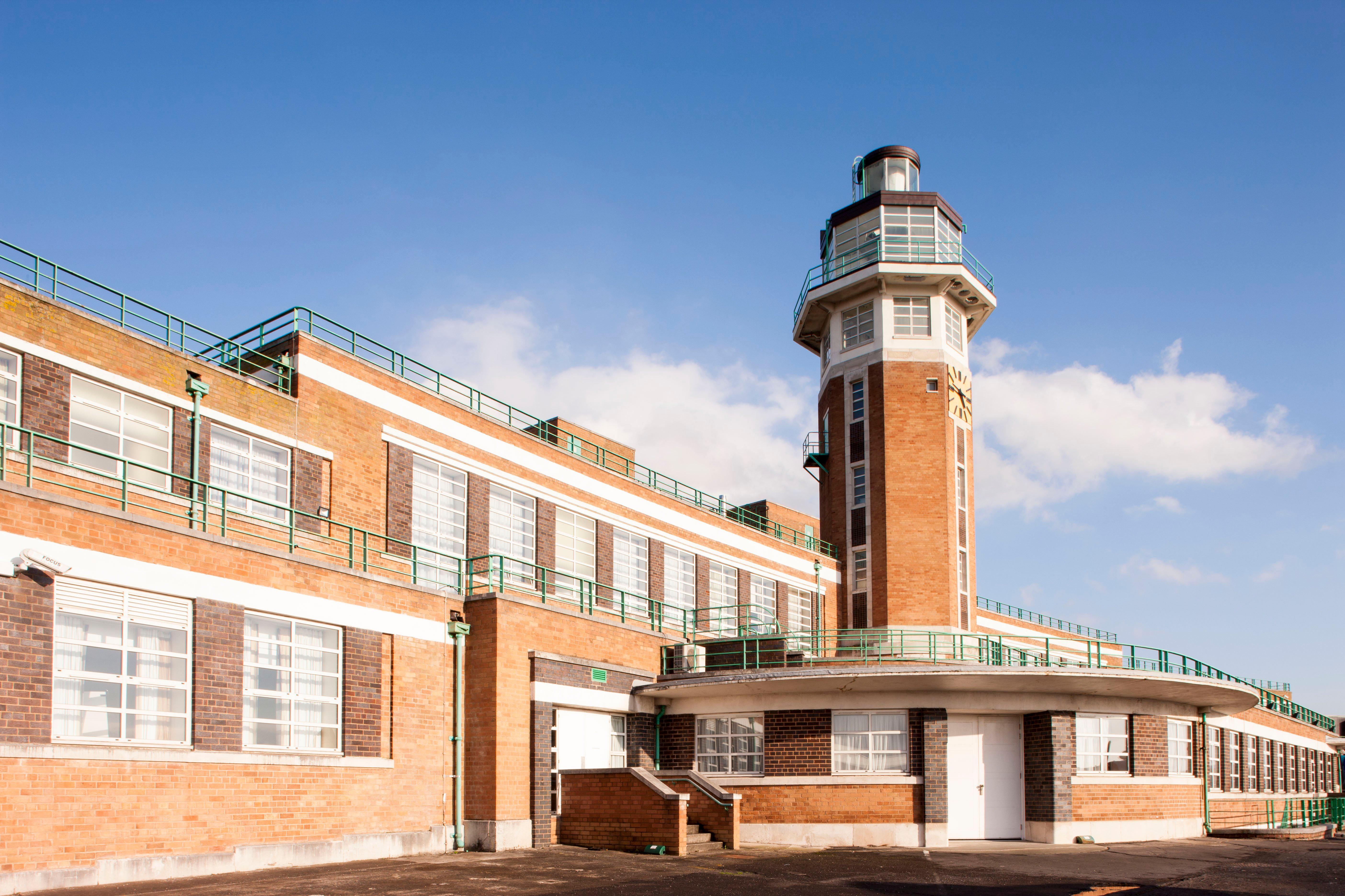 Crowne Plaza Liverpool - John Lennon Airport By Ihg Buitenkant foto