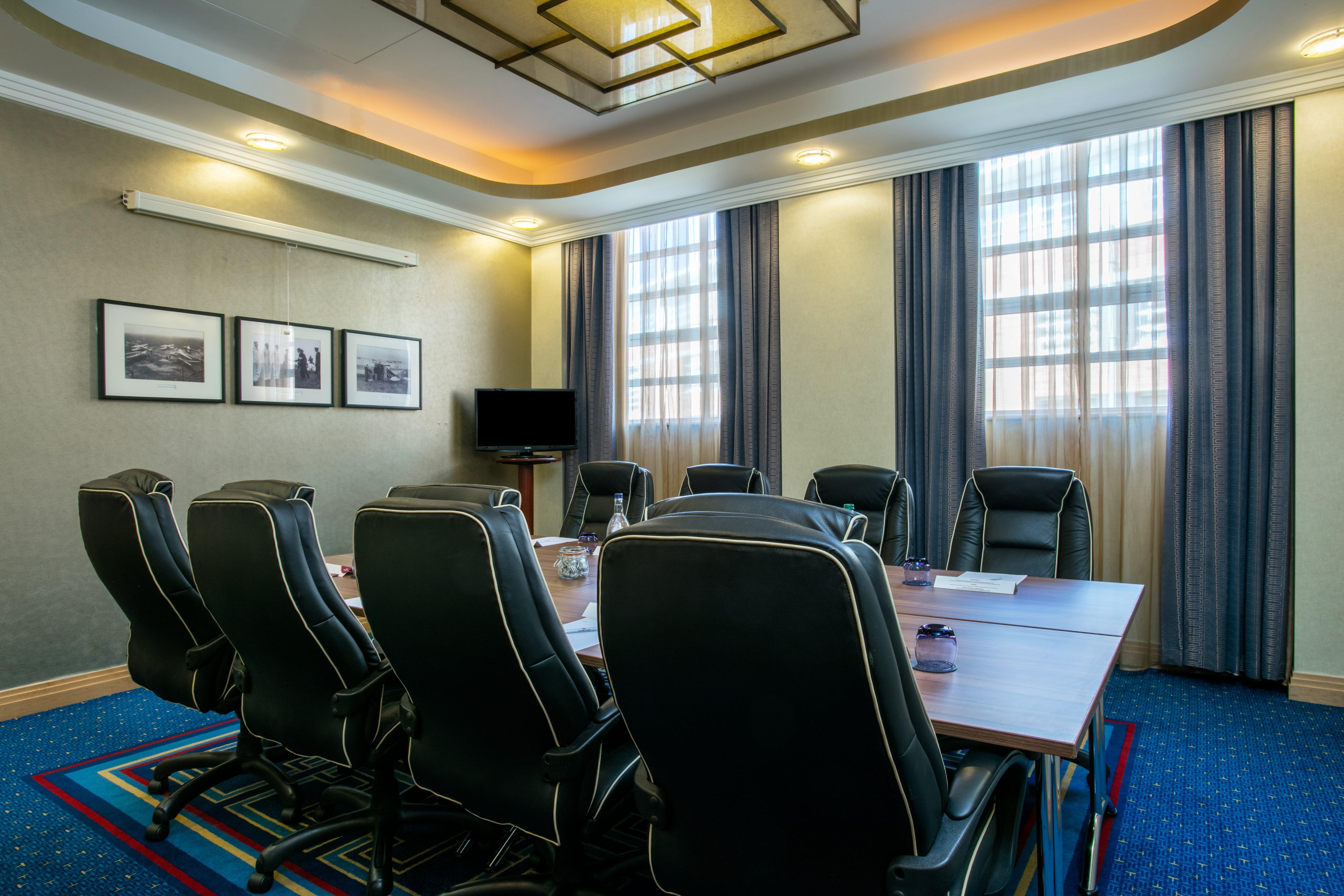 Crowne Plaza Liverpool - John Lennon Airport By Ihg Buitenkant foto