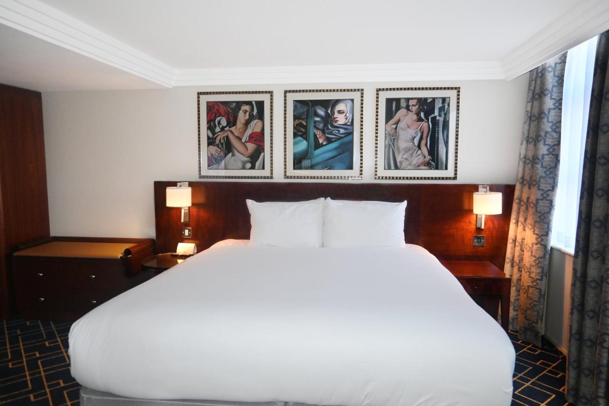 Crowne Plaza Liverpool - John Lennon Airport By Ihg Buitenkant foto