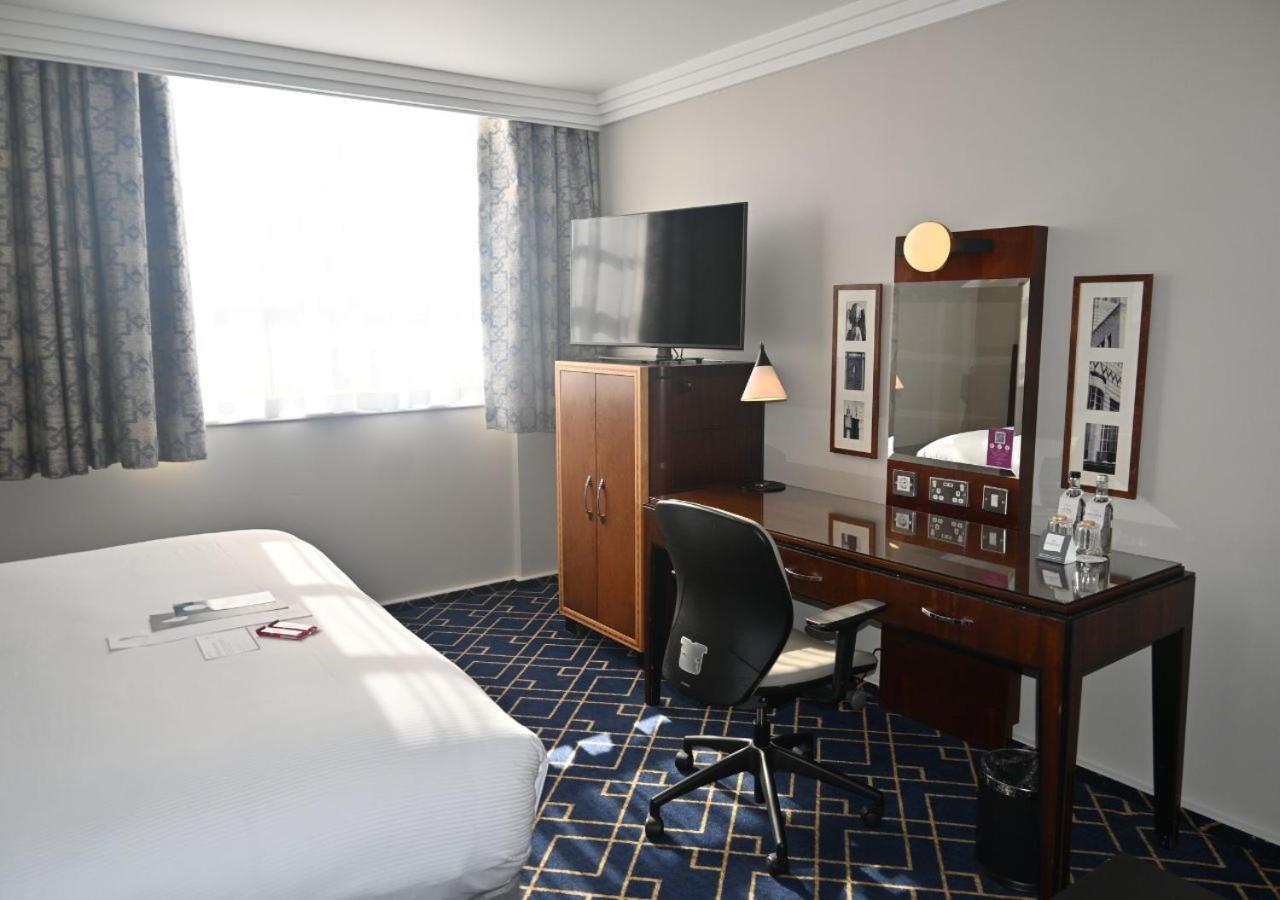 Crowne Plaza Liverpool - John Lennon Airport By Ihg Buitenkant foto