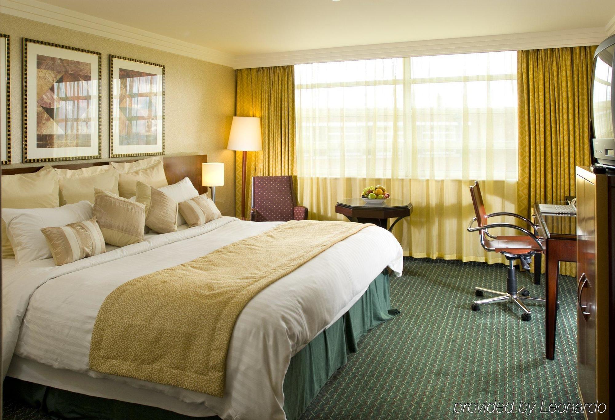 Crowne Plaza Liverpool - John Lennon Airport By Ihg Kamer foto
